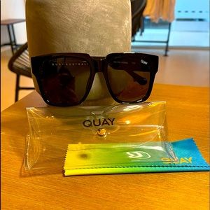 Rare On the prowl Sunnies by quay